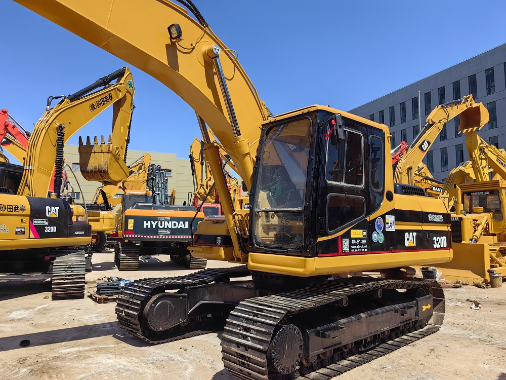 CAT 320B Excavator - Pásové rýpadlo: obrázek 5 CAT 320B Excavator - Pásové rýpadlo: obrázek 5