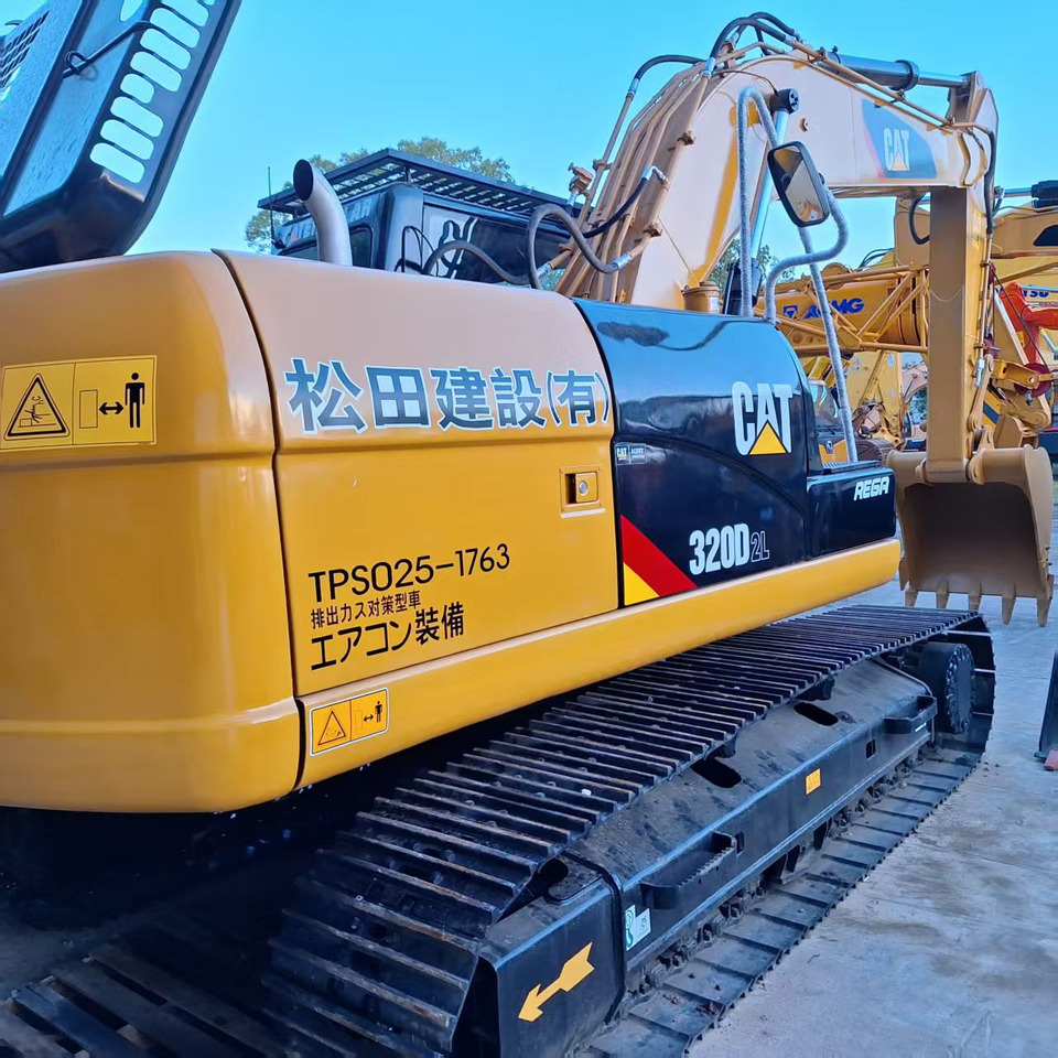 CAT 320D2L Excavator - Pásové rýpadlo: obrázek 3 CAT 320D2L Excavator - Pásové rýpadlo: obrázek 3