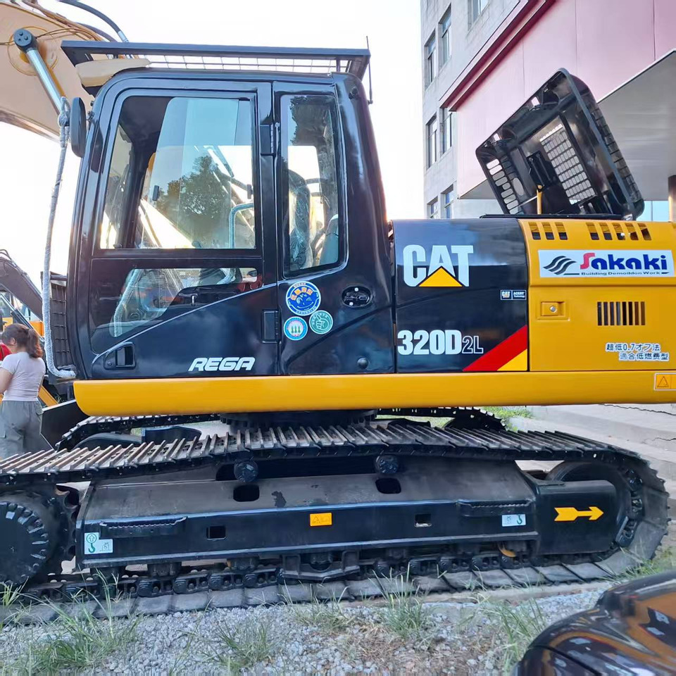 CAT 320D2L Excavator - Pásové rýpadlo: obrázek 1 CAT 320D2L Excavator - Pásové rýpadlo: obrázek 1