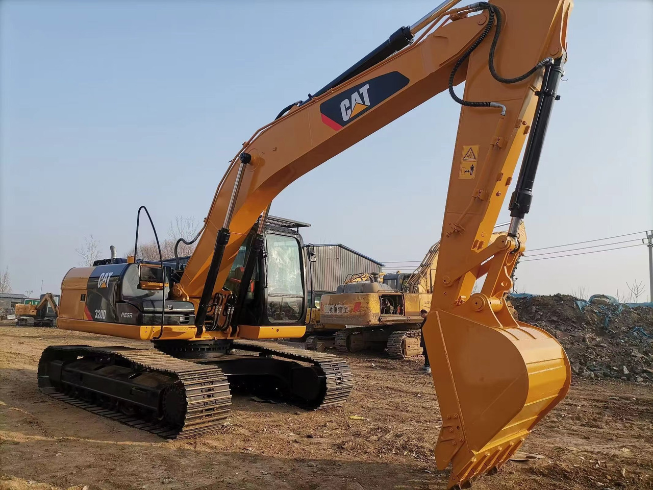 CAT 320DL Excavator - Pásové rýpadlo: obrázek 3 CAT 320DL Excavator - Pásové rýpadlo: obrázek 3