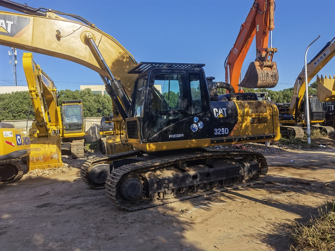 CAT 329D Excavator - Pásové rýpadlo: obrázek 3 CAT 329D Excavator - Pásové rýpadlo: obrázek 3