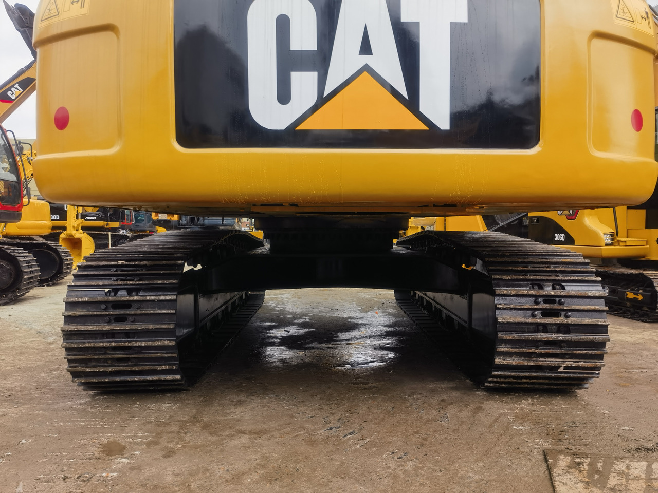 Pásové rýpadlo CAT 330D2L Excavator: obrázek 6