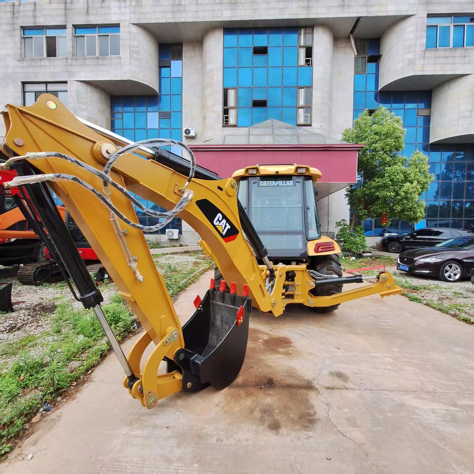 CAT 420F Backhoe Loader - Rýpadlo-nakladač: obrázek 4 CAT 420F Backhoe Loader - Rýpadlo-nakladač: obrázek 4