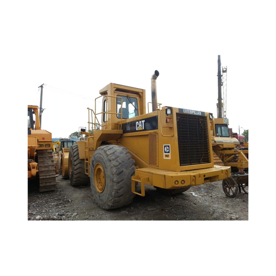 CAT 980F - Kolový nakladač: obrázek 2 CAT 980F - Kolový nakladač: obrázek 2