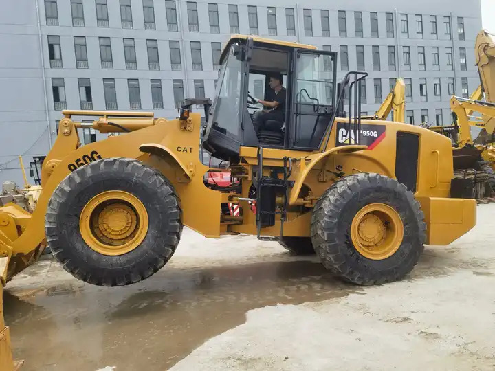 CAT 980G - Kolový nakladač: obrázek 3 CAT 980G - Kolový nakladač: obrázek 3