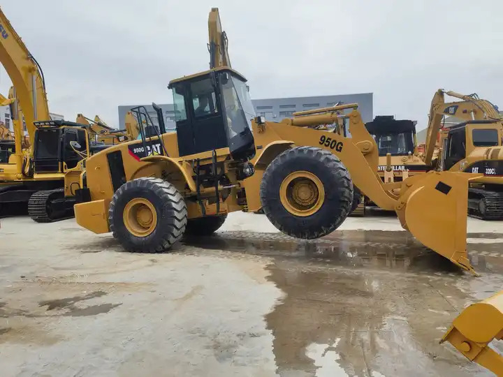 CAT 980G - Kolový nakladač: obrázek 4 CAT 980G - Kolový nakladač: obrázek 4