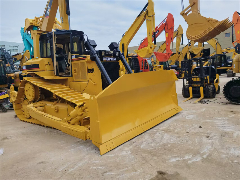 CAT D6R Bulldozer - Buldozer: obrázek 4 CAT D6R Bulldozer - Buldozer: obrázek 4