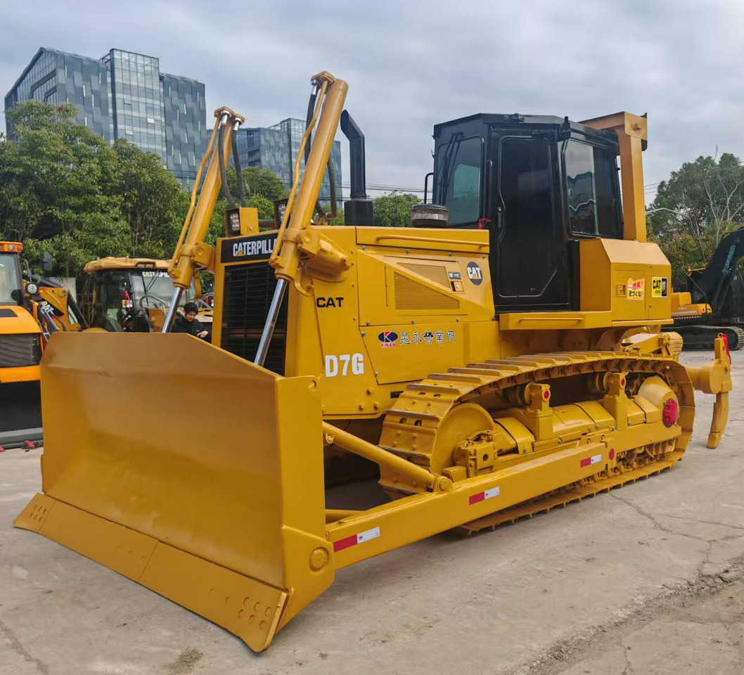 CAT D7G Bulldozer - Buldozer: obrázek 3 CAT D7G Bulldozer - Buldozer: obrázek 3