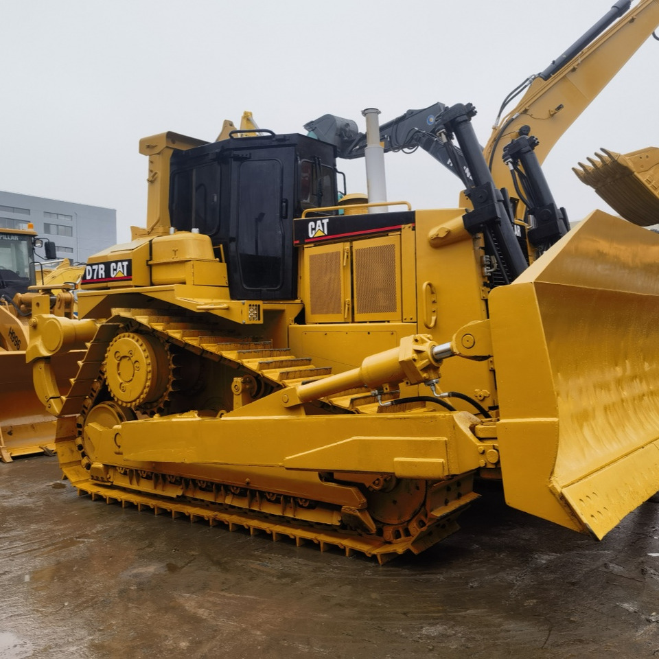 CAT D7R Bulldozer - Buldozer: obrázek 3 CAT D7R Bulldozer - Buldozer: obrázek 3