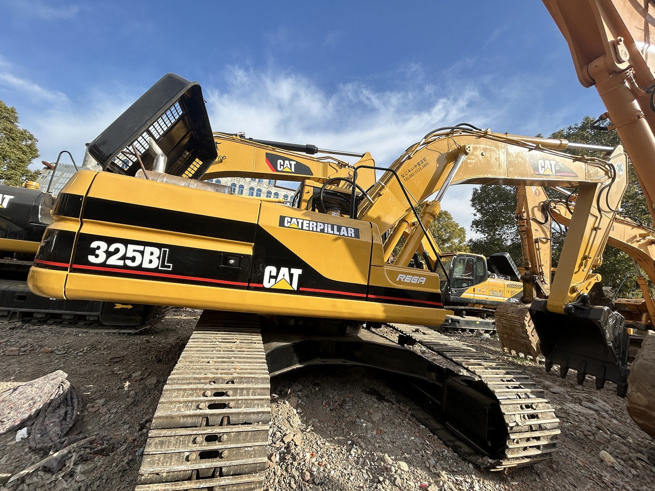 CATERPILLAR CAT 325 BL excavator - Pásové rýpadlo: obrázek 1 CATERPILLAR CAT 325 BL excavator - Pásové rýpadlo: obrázek 1