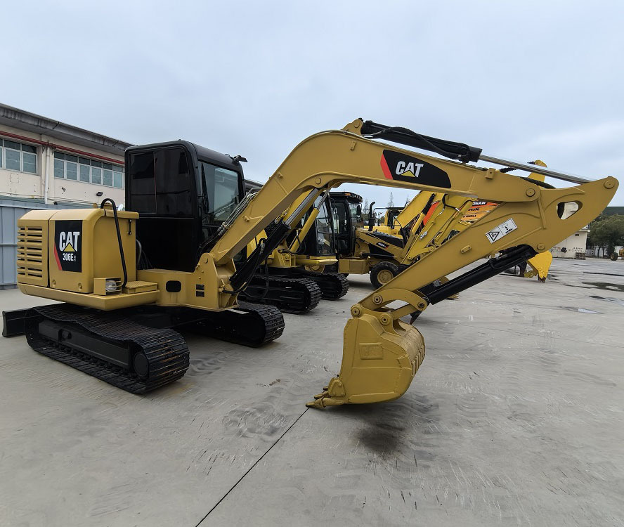 Mini rýpadlo Cat 306E2 Excavator: obrázek 6