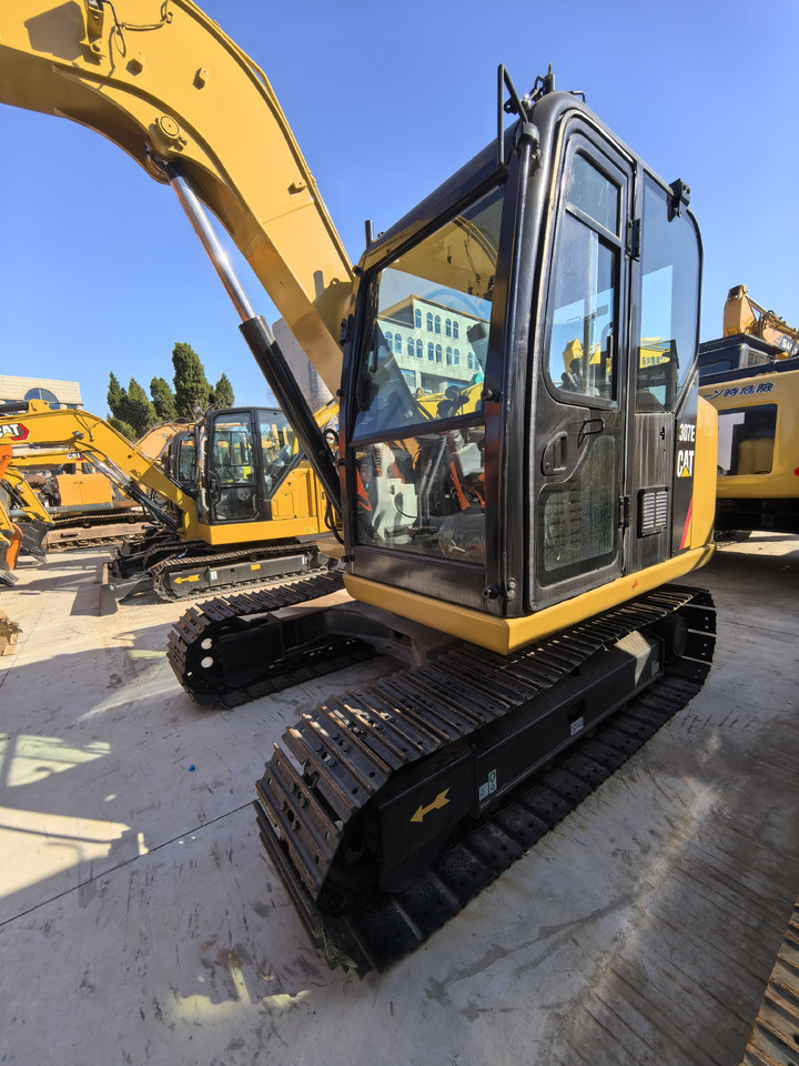 Cat 307E Excavator - Pásové rýpadlo: obrázek 2 Cat 307E Excavator - Pásové rýpadlo: obrázek 2