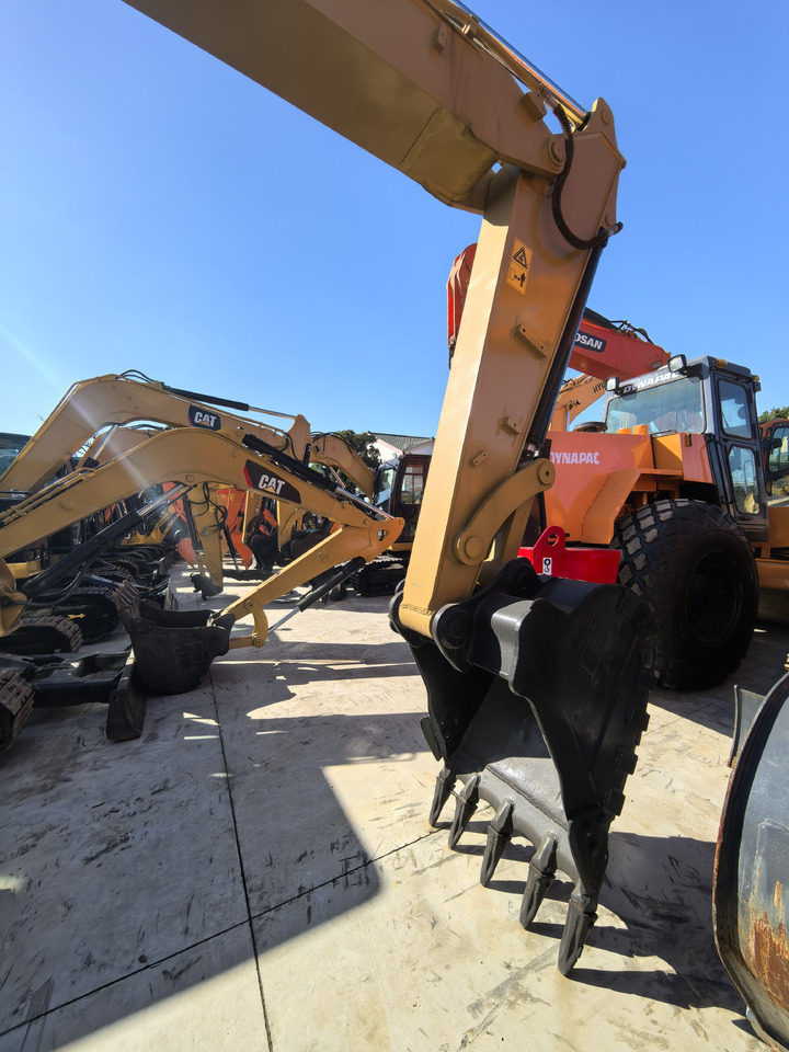 Cat 307E Excavator - Pásové rýpadlo: obrázek 5 Cat 307E Excavator - Pásové rýpadlo: obrázek 5