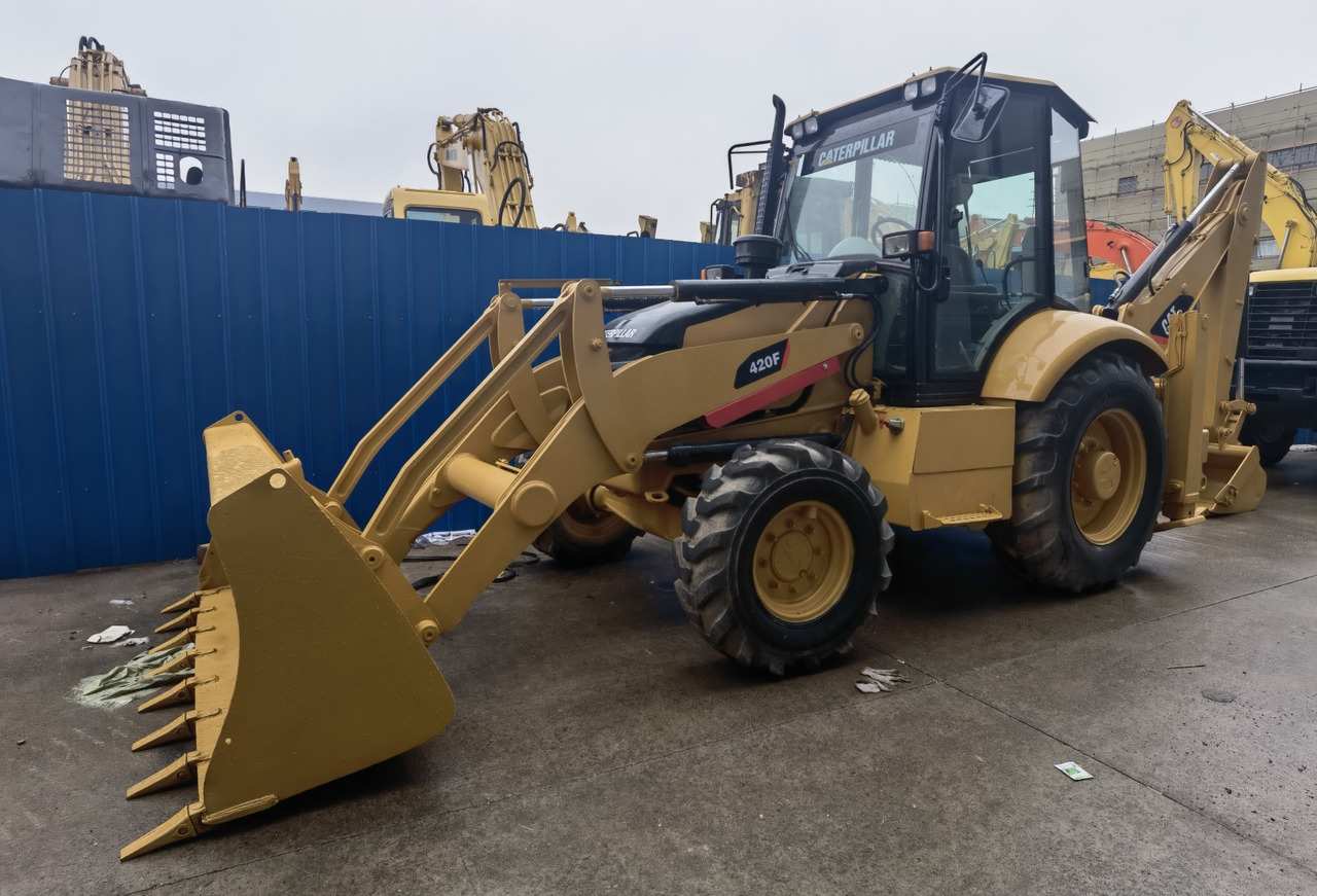 Cat 420F backhoe loader - Rýpadlo-nakladač: obrázek 1 Cat 420F backhoe loader - Rýpadlo-nakladač: obrázek 1