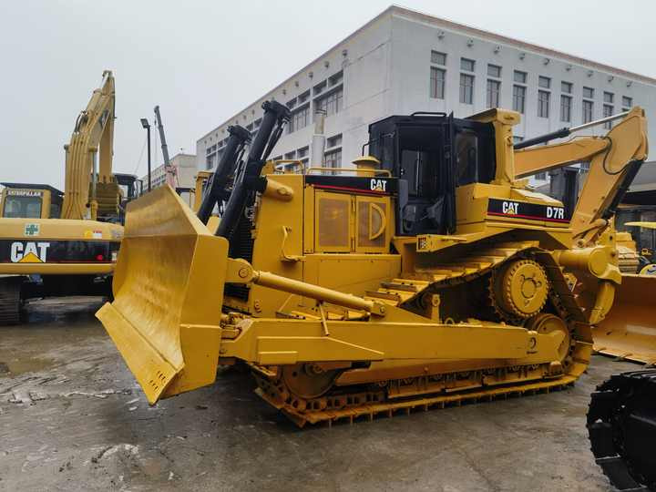 Cheap Used CAT D7R Bulldozer Track Dozer japan used bulldozer for sale - Buldozer: obrázek 4 Cheap Used CAT D7R Bulldozer Track Dozer japan used bulldozer for sale - Buldozer: obrázek 4
