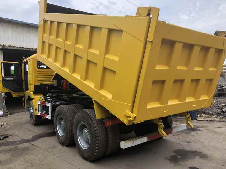 Construction Transportation Equipment Chinese New or Used Dumper Tipper Dump Truck Shacman Dump Truck F3000 6x4 - Sklápěč: obrázek 2 Construction Transportation Equipment Chinese New or Used Dumper Tipper Dump Truck Shacman Dump Truck F3000 6x4 - Sklápěč: obrázek 2