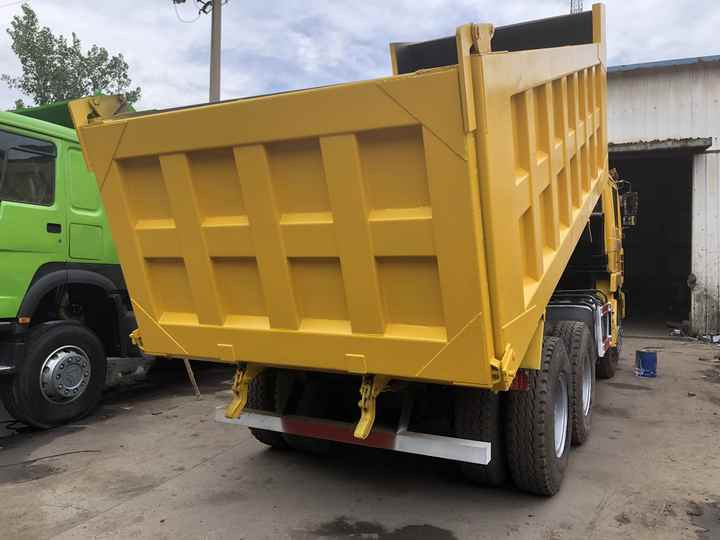 Construction Transportation Equipment Chinese New or Used Dumper Tipper Dump Truck Shacman Dump Truck F3000 6x4 - Sklápěč: obrázek 3 Construction Transportation Equipment Chinese New or Used Dumper Tipper Dump Truck Shacman Dump Truck F3000 6x4 - Sklápěč: obrázek 3