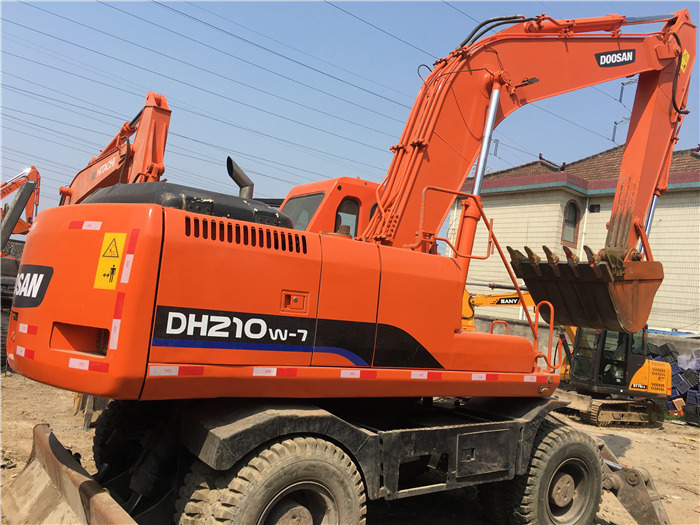 Doosan DH210w-7 wheel excavator - Kolesové rýpadlo: obrázek 2 Doosan DH210w-7 wheel excavator - Kolesové rýpadlo: obrázek 2