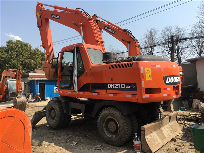 Doosan DH210w-7 wheel excavator - Kolesové rýpadlo: obrázek 1 Doosan DH210w-7 wheel excavator - Kolesové rýpadlo: obrázek 1