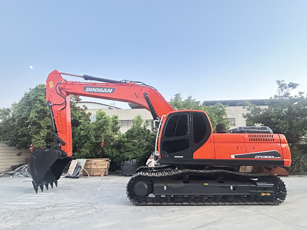 Doosan DX300LC Crawler Excavator - Pásové rýpadlo: obrázek 2 Doosan DX300LC Crawler Excavator - Pásové rýpadlo: obrázek 2