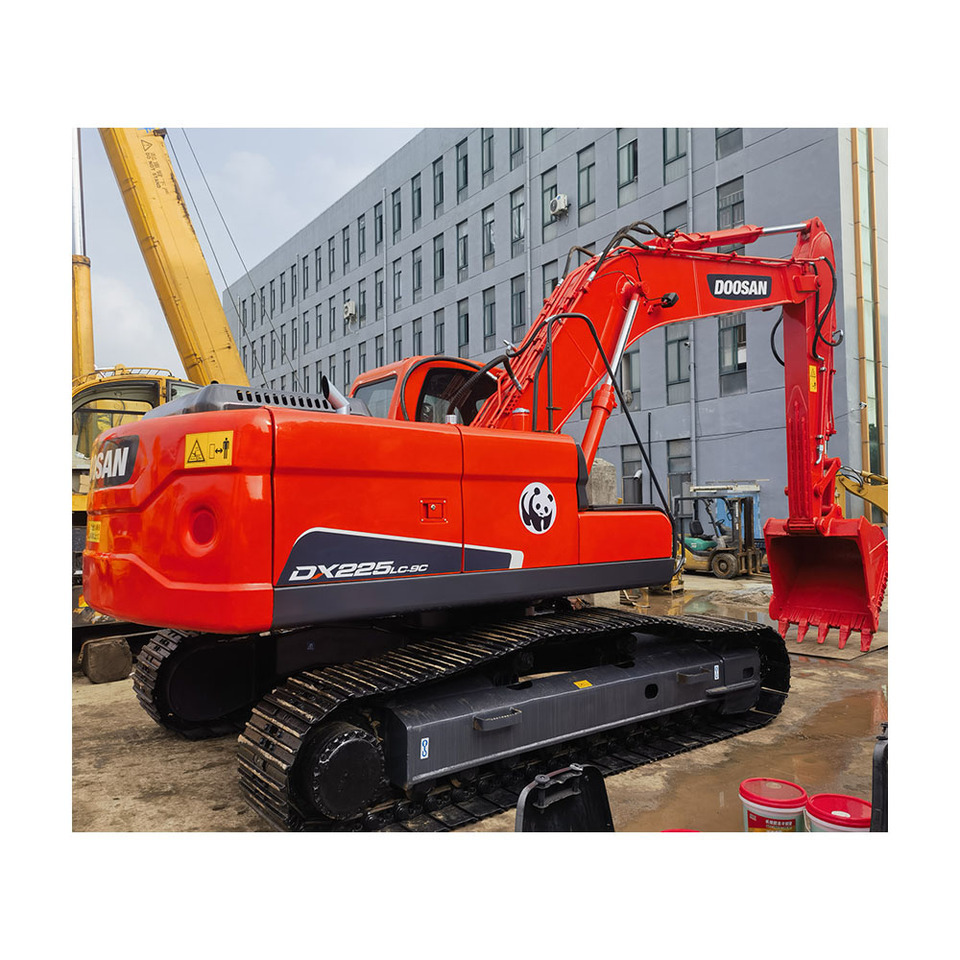 Doosan Dx225 Crawler Excavator - Pásové rýpadlo: obrázek 2 Doosan Dx225 Crawler Excavator - Pásové rýpadlo: obrázek 2