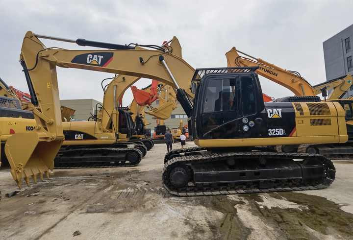 Excavator SECOND HAND Excavator Cat 325D 325DL Used Excavator Cheap Price FOR SALE - Pásové rýpadlo: obrázek 3 Excavator SECOND HAND Excavator Cat 325D 325DL Used Excavator Cheap Price FOR SALE - Pásové rýpadlo: obrázek 3