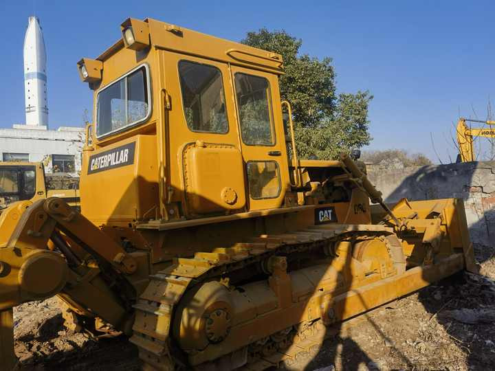 Good working condition original Japanese Second Hand Caterpillar CAT D6G Bulldozer with high quality for sale - Buldozer: obrázek 3 Good working condition original Japanese Second Hand Caterpillar CAT D6G Bulldozer with high quality for sale - Buldozer: obrázek 3