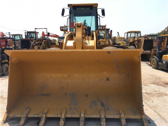 High quality and low working hours in stock used CAT 950G wheel loader used cat 950g wheel loader on stock - Buldozer: obrázek 4 High quality and low working hours in stock used CAT 950G wheel loader used cat 950g wheel loader on stock - Buldozer: obrázek 4