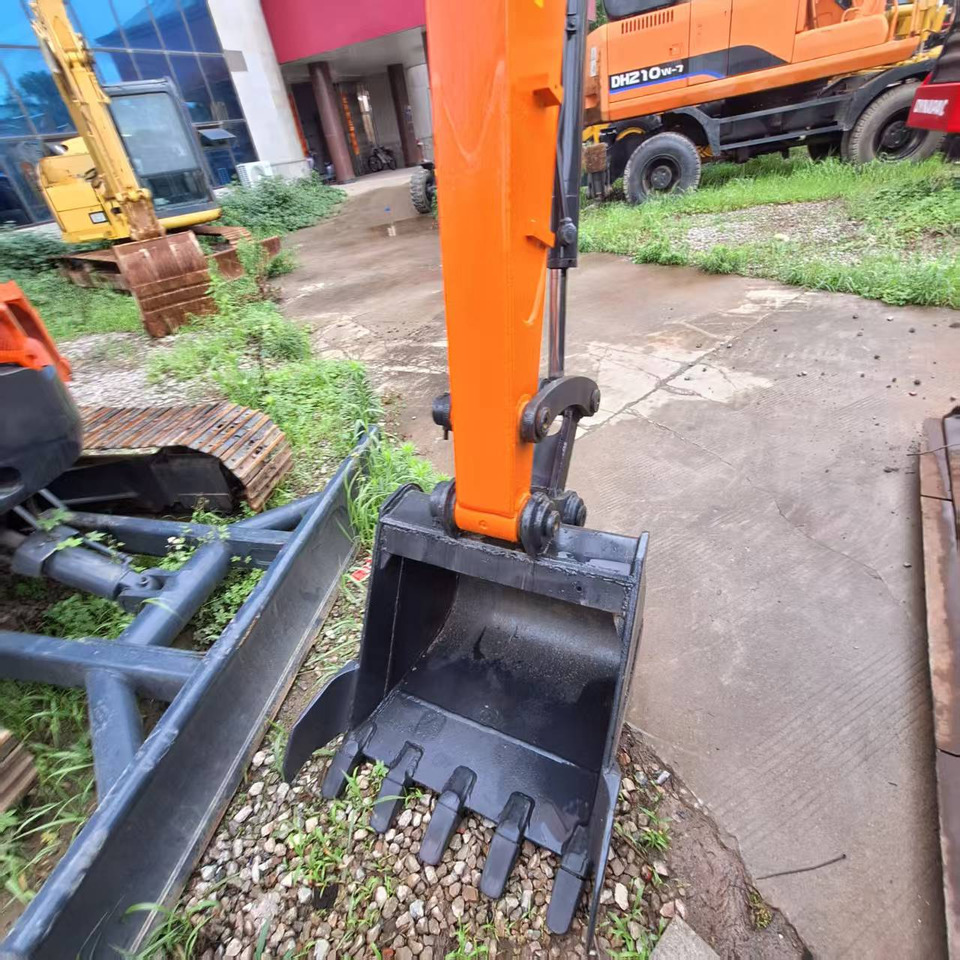 Pásové rýpadlo Hitachi ZX50 Excavator: obrázek 6