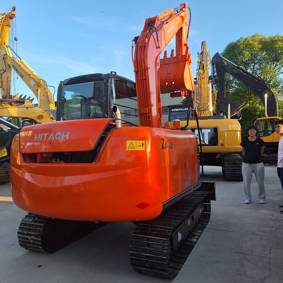Hitachi ZX60 Excavator - Pásové rýpadlo: obrázek 4 Hitachi ZX60 Excavator - Pásové rýpadlo: obrázek 4