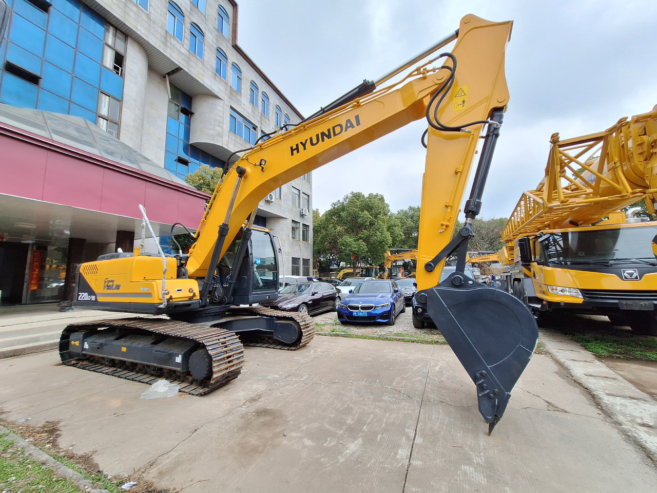 Hyundai 220LC-9S Excavator - Pásové rýpadlo: obrázek 4 Hyundai 220LC-9S Excavator - Pásové rýpadlo: obrázek 4