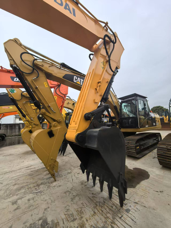 Pásové rýpadlo Hyundai 220LC-9S Excavator: obrázek 6