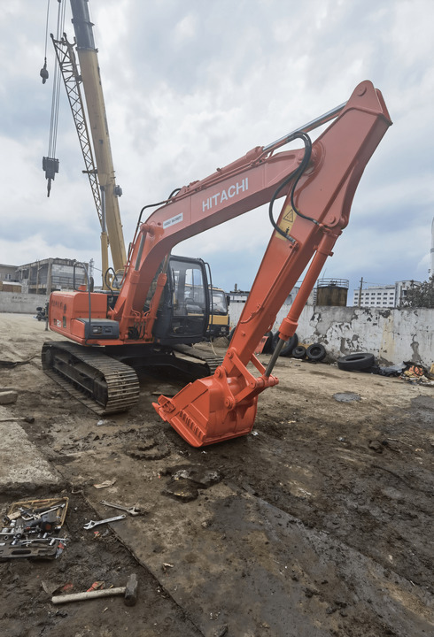 Japan made used hitachi ex120-5 ex120 crawler excavator ex200 ex200-5 zx120 zx200 zx210 FOR SALE - Pásové rýpadlo: obrázek 4 Japan made used hitachi ex120-5 ex120 crawler excavator ex200 ex200-5 zx120 zx200 zx210 FOR SALE - Pásové rýpadlo: obrázek 4