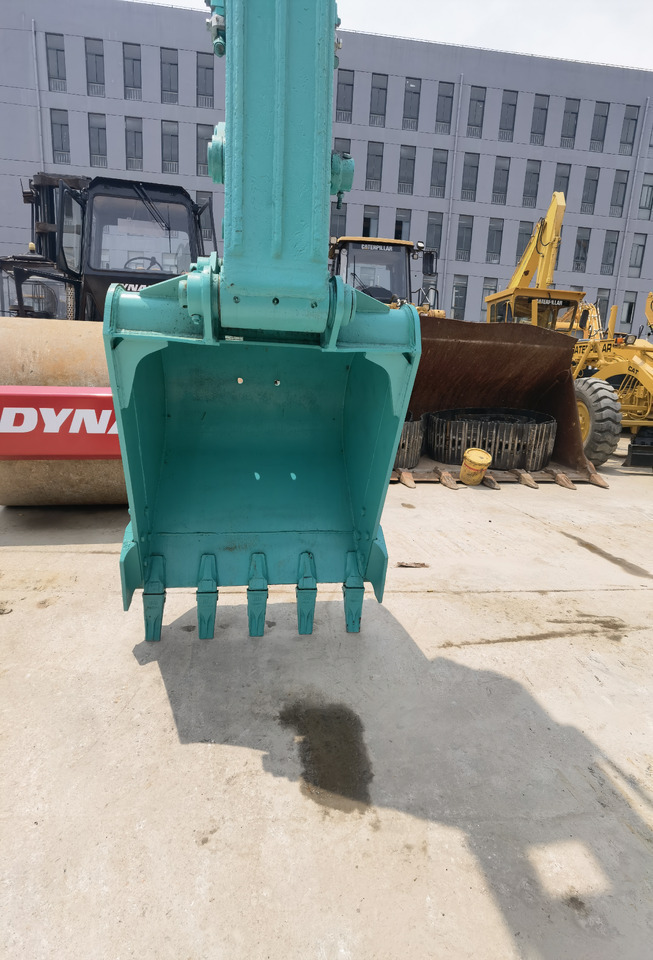 Pásové rýpadlo Kobelco SK200-8 Excavator: obrázek 6