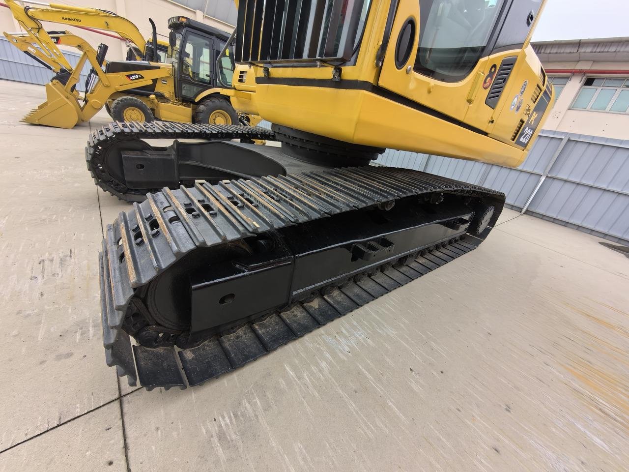 Komatsu PC 220-8 Excavator - Pásové rýpadlo: obrázek 4 Komatsu PC 220-8 Excavator - Pásové rýpadlo: obrázek 4