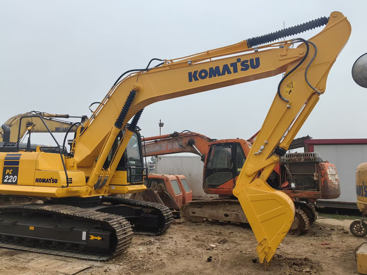 Komatsu PC 220-8 Excavator - Pásové rýpadlo: obrázek 4 Komatsu PC 220-8 Excavator - Pásové rýpadlo: obrázek 4