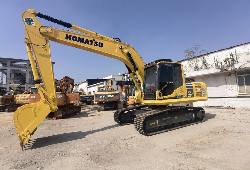 Komatsu PC200-8 Excavator - Pásové rýpadlo: obrázek 4 Komatsu PC200-8 Excavator - Pásové rýpadlo: obrázek 4