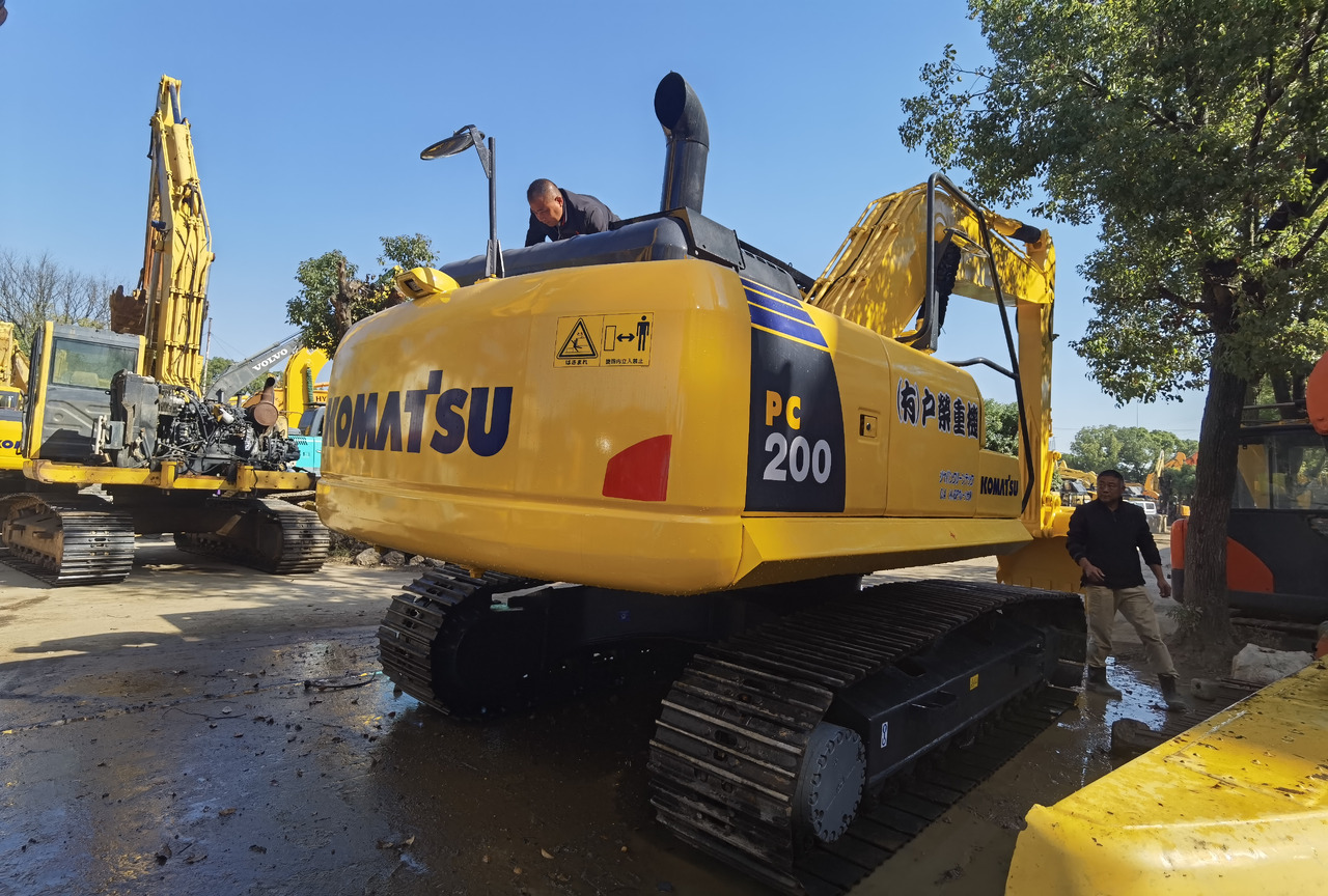 Komatsu PC200-8 Excavator - Pásové rýpadlo: obrázek 2 Komatsu PC200-8 Excavator - Pásové rýpadlo: obrázek 2