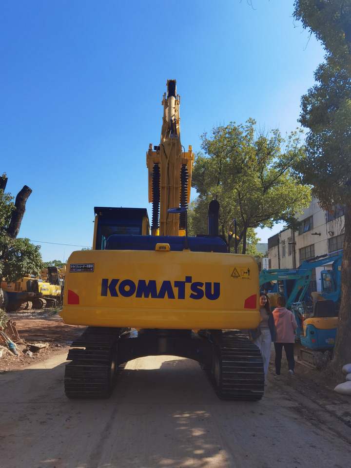 Komatsu PC200-8 Excavator - Pásové rýpadlo: obrázek 5 Komatsu PC200-8 Excavator - Pásové rýpadlo: obrázek 5
