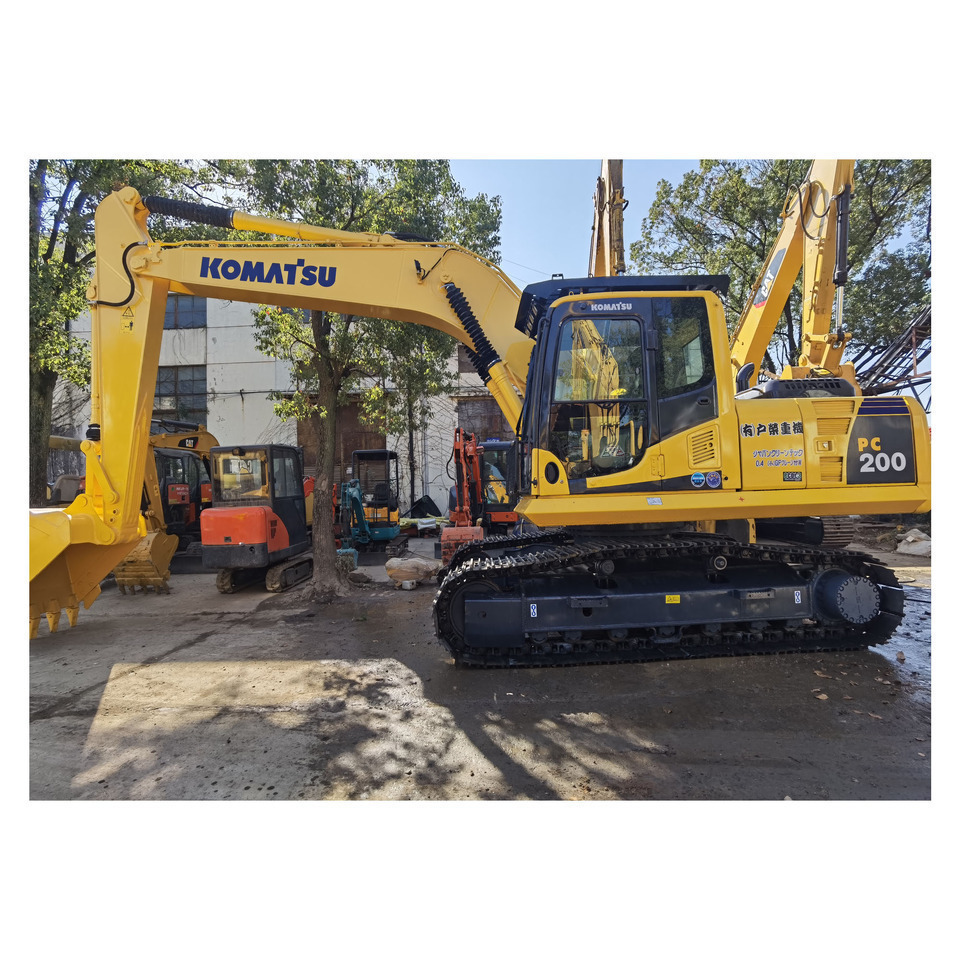 Komatsu PC200-8 Excavator - Pásové rýpadlo: obrázek 3 Komatsu PC200-8 Excavator - Pásové rýpadlo: obrázek 3