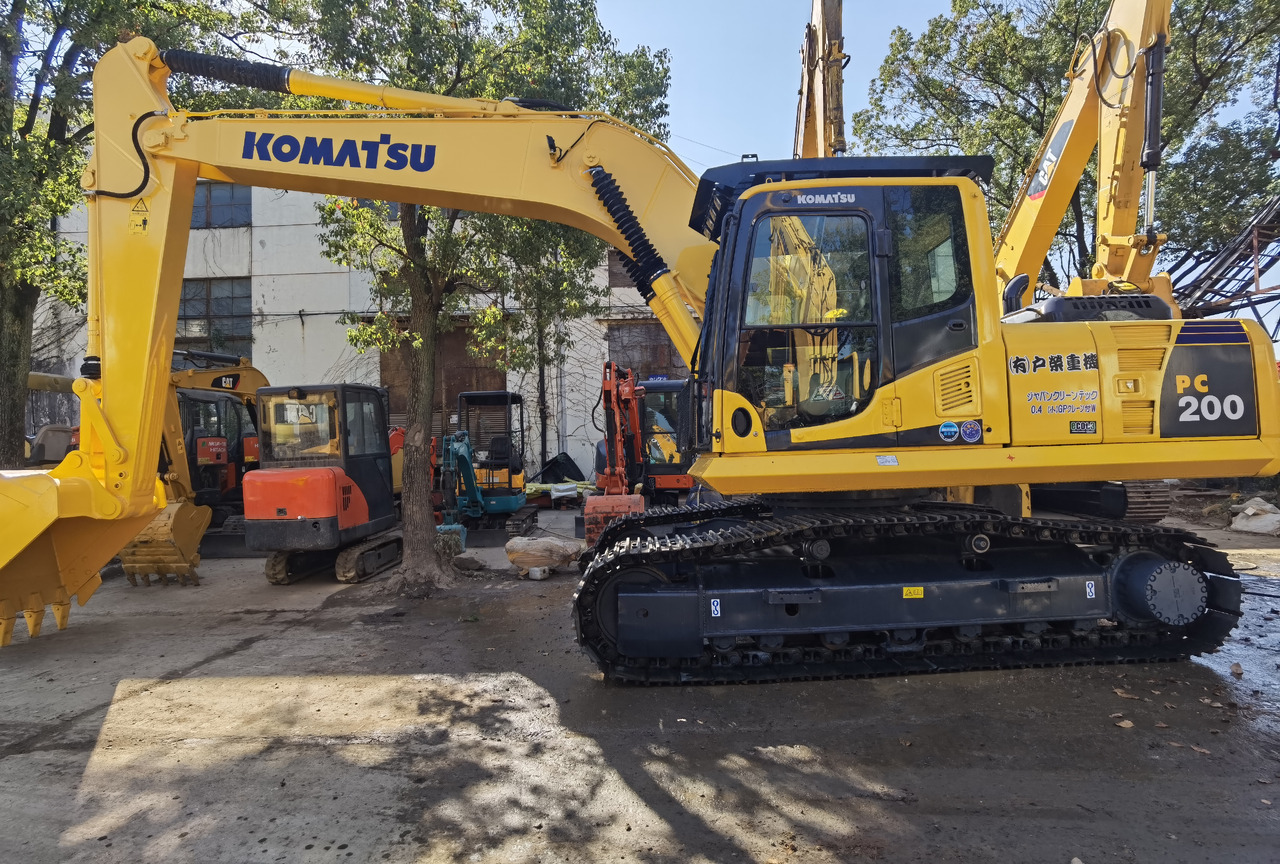 Komatsu PC200-8 Excavator - Pásové rýpadlo: obrázek 3 Komatsu PC200-8 Excavator - Pásové rýpadlo: obrázek 3