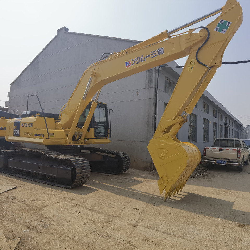 Komatsu PC300-7 Excavator - Pásové rýpadlo: obrázek 4 Komatsu PC300-7 Excavator - Pásové rýpadlo: obrázek 4