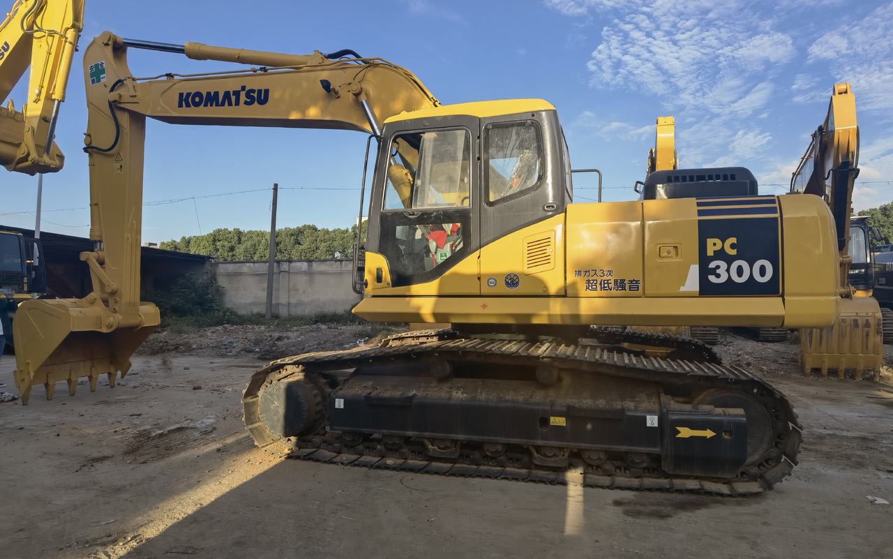 Komatsu PC300-7 Excavator - Pásové rýpadlo: obrázek 1 Komatsu PC300-7 Excavator - Pásové rýpadlo: obrázek 1