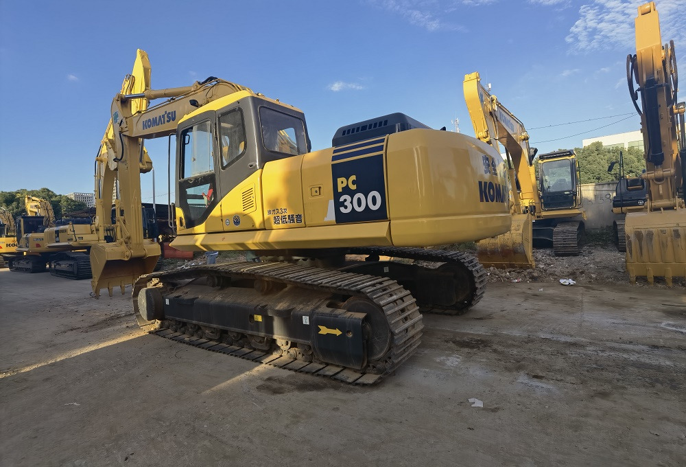 Komatsu PC300-7 Excavator - Pásové rýpadlo: obrázek 3 Komatsu PC300-7 Excavator - Pásové rýpadlo: obrázek 3