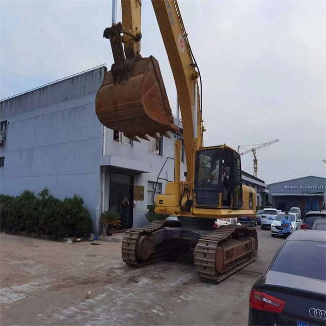 Komatsu PC450 -8 - Pásové rýpadlo: obrázek 3 Komatsu PC450 -8 - Pásové rýpadlo: obrázek 3
