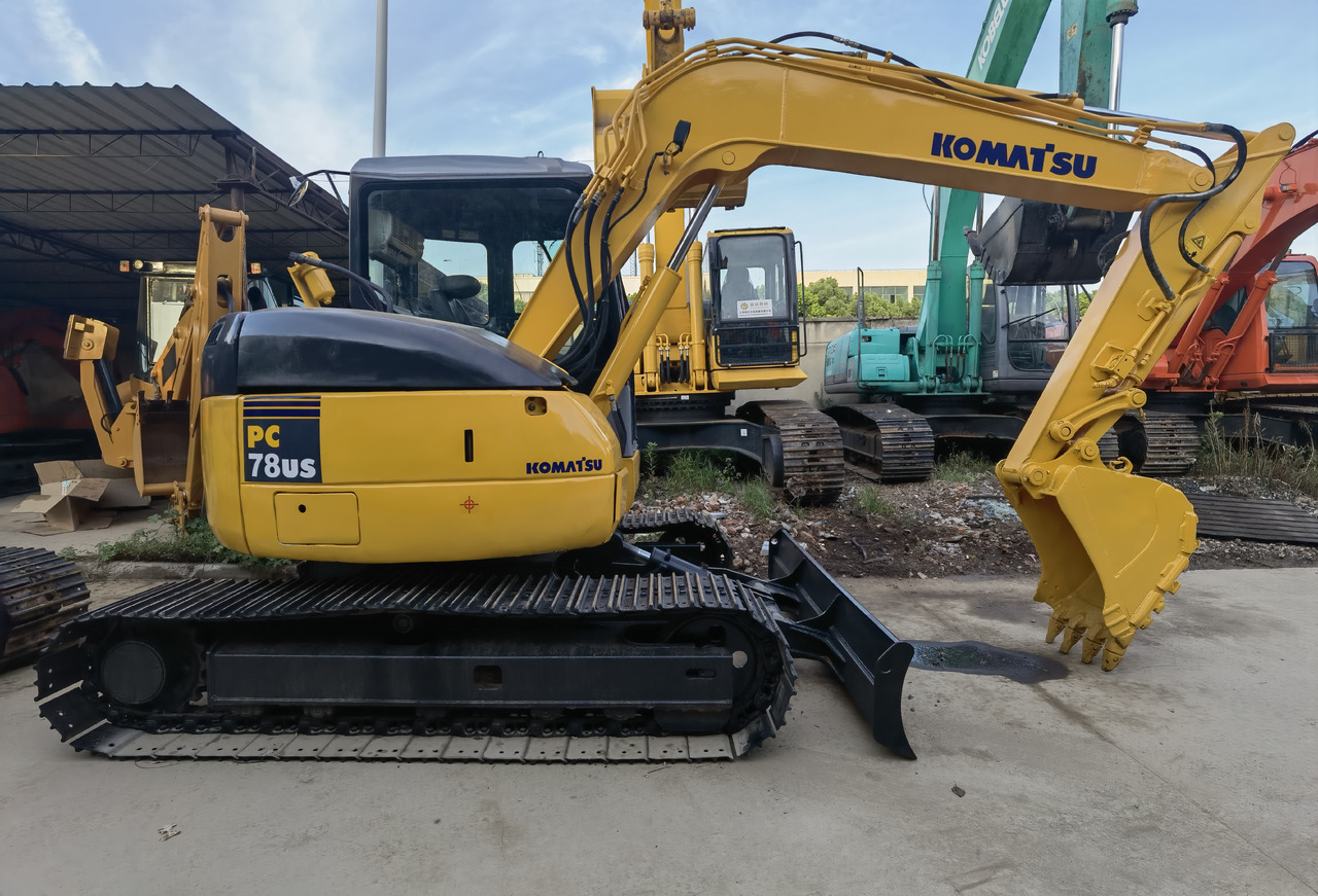 Komatsu pc78 Excavator - Pásové rýpadlo: obrázek 3 Komatsu pc78 Excavator - Pásové rýpadlo: obrázek 3