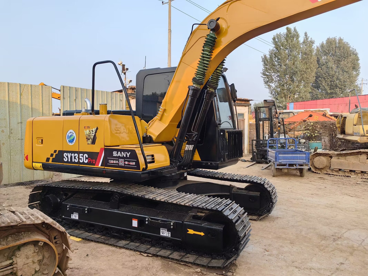 SANY 135C Excavator - Pásové rýpadlo: obrázek 4 SANY 135C Excavator - Pásové rýpadlo: obrázek 4
