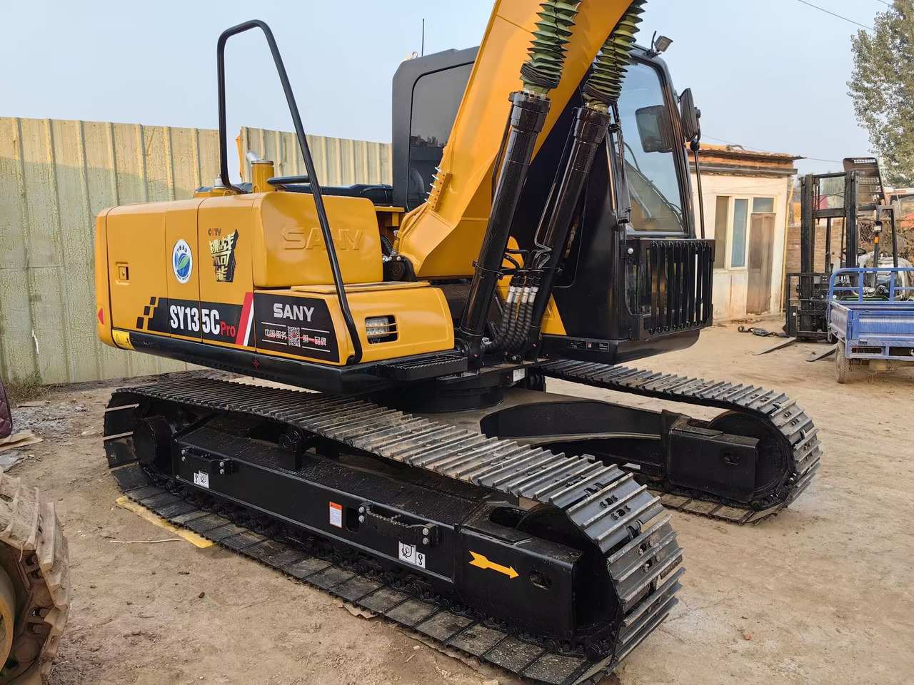 SANY 135C Excavator - Pásové rýpadlo: obrázek 3 SANY 135C Excavator - Pásové rýpadlo: obrázek 3