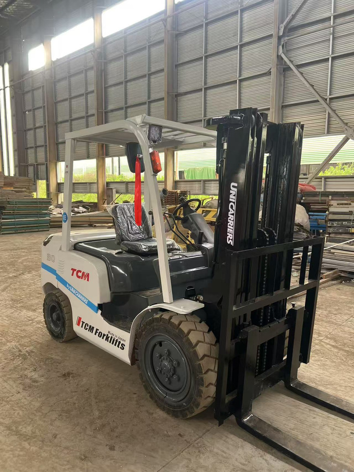 TCM FD30 Forklift - Dieselový vysokozdvižný vozík: obrázek 4 TCM FD30 Forklift - Dieselový vysokozdvižný vozík: obrázek 4