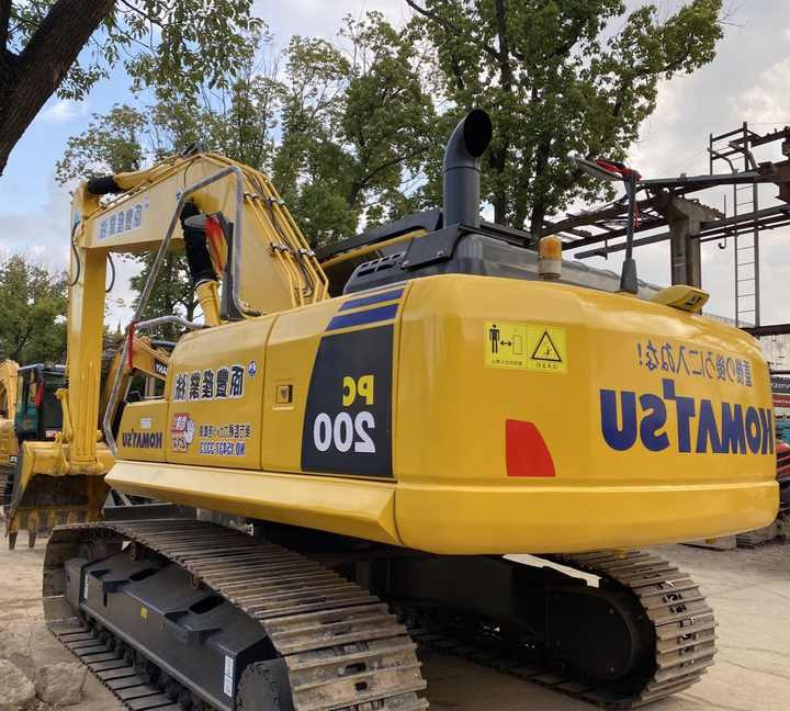 Used Excavators Komatsu PC200-8 Second Hand Crawler Digger komatsu pc200-8 pc220-8 with fast delivery for Sale - Pásové rýpadlo: obrázek 4 Used Excavators Komatsu PC200-8 Second Hand Crawler Digger komatsu pc200-8 pc220-8 with fast delivery for Sale - Pásové rýpadlo: obrázek 4